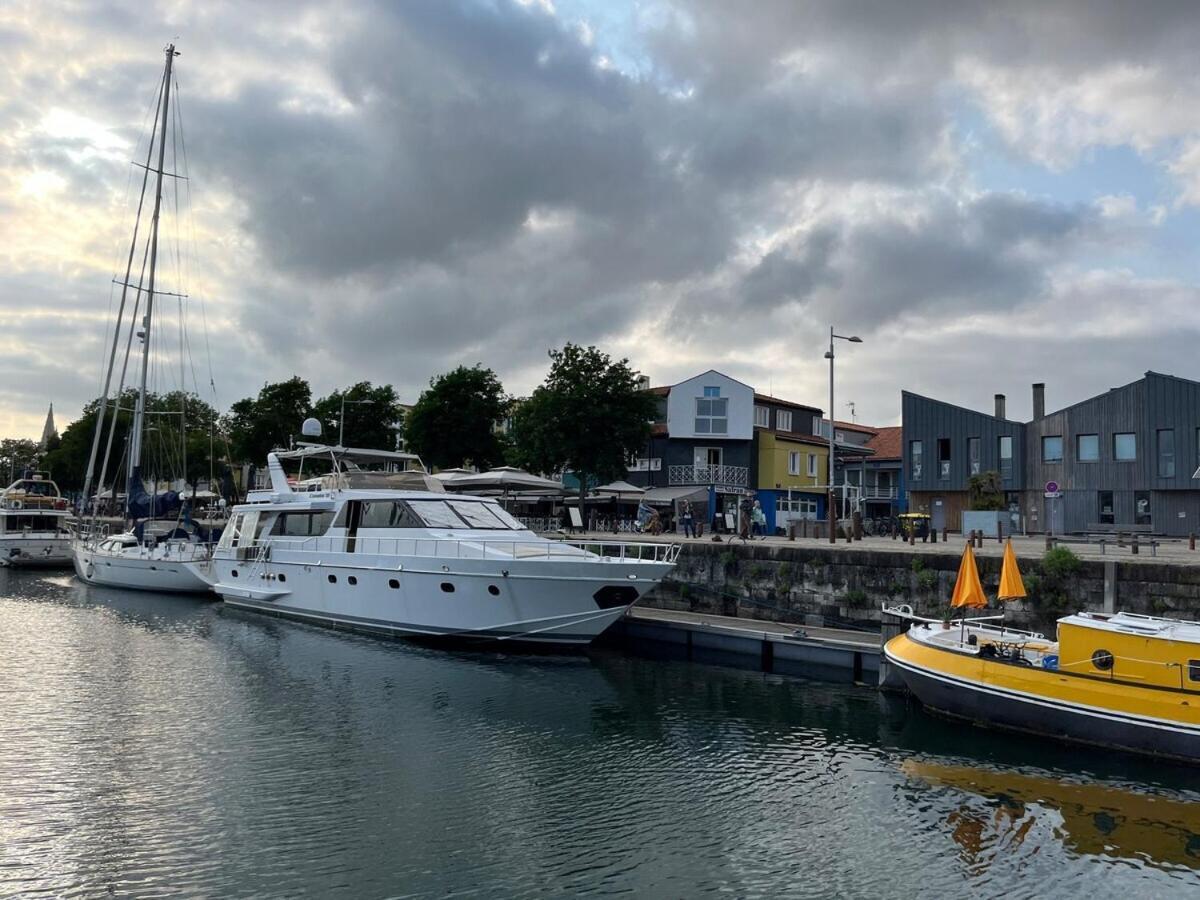 Yacht Aquamarina Vieux Port La Rochelle Hotel La Rochelle  Kültér fotó