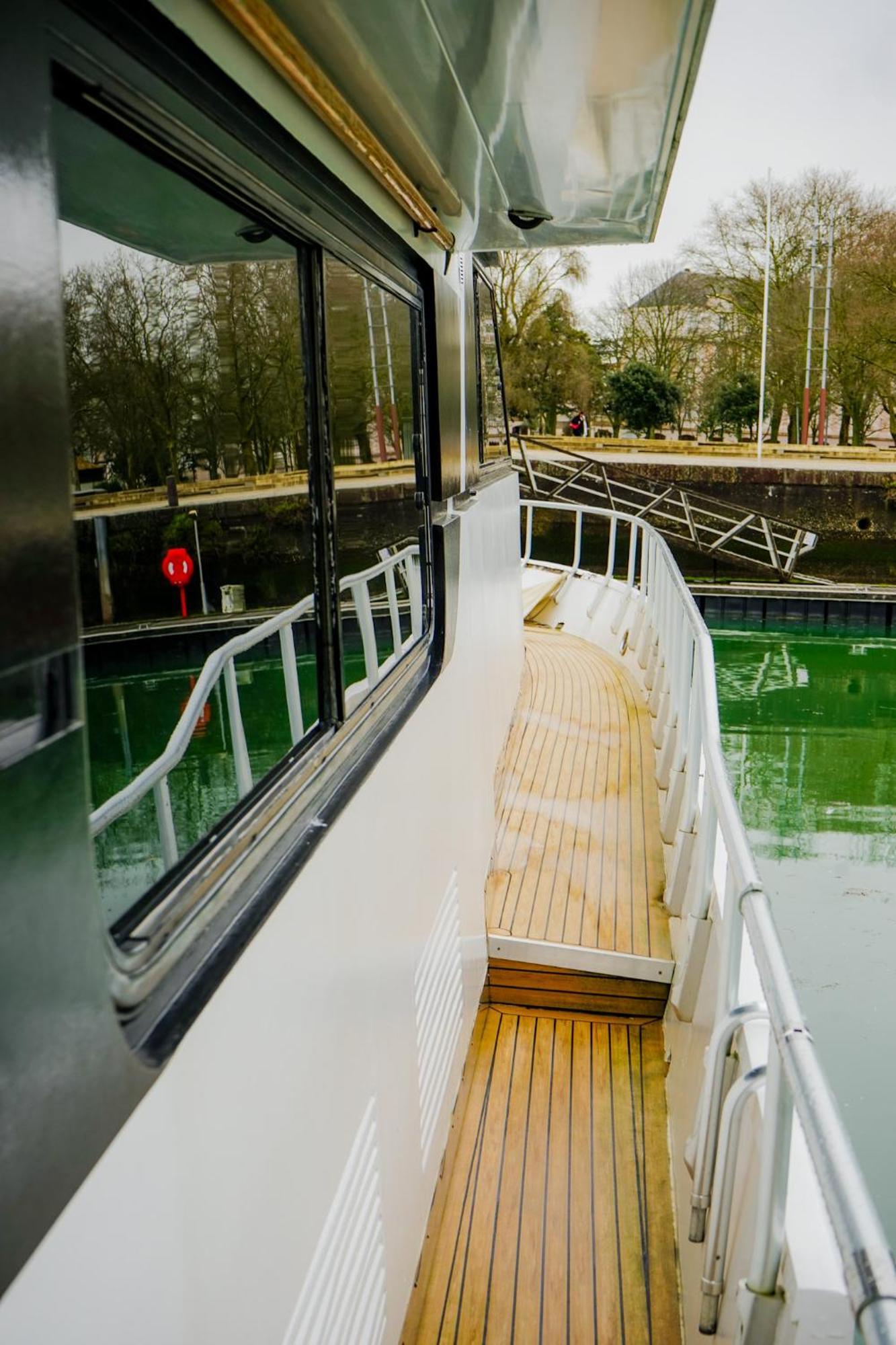 Yacht Aquamarina Vieux Port La Rochelle Hotel La Rochelle  Kültér fotó