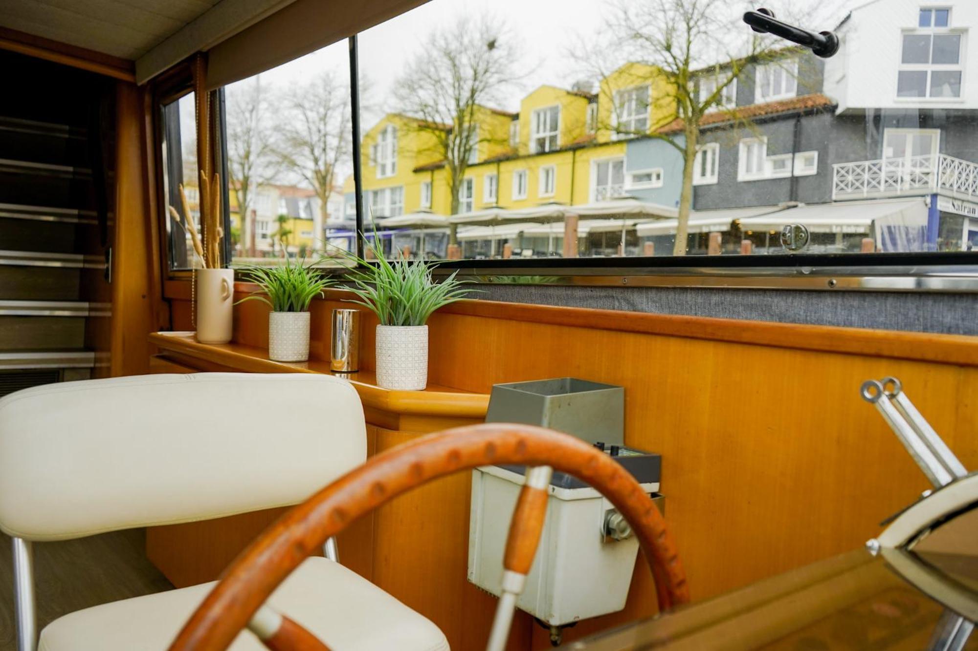 Yacht Aquamarina Vieux Port La Rochelle Hotel La Rochelle  Kültér fotó
